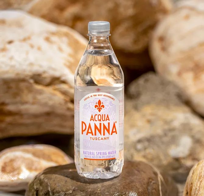 Aqua panna water