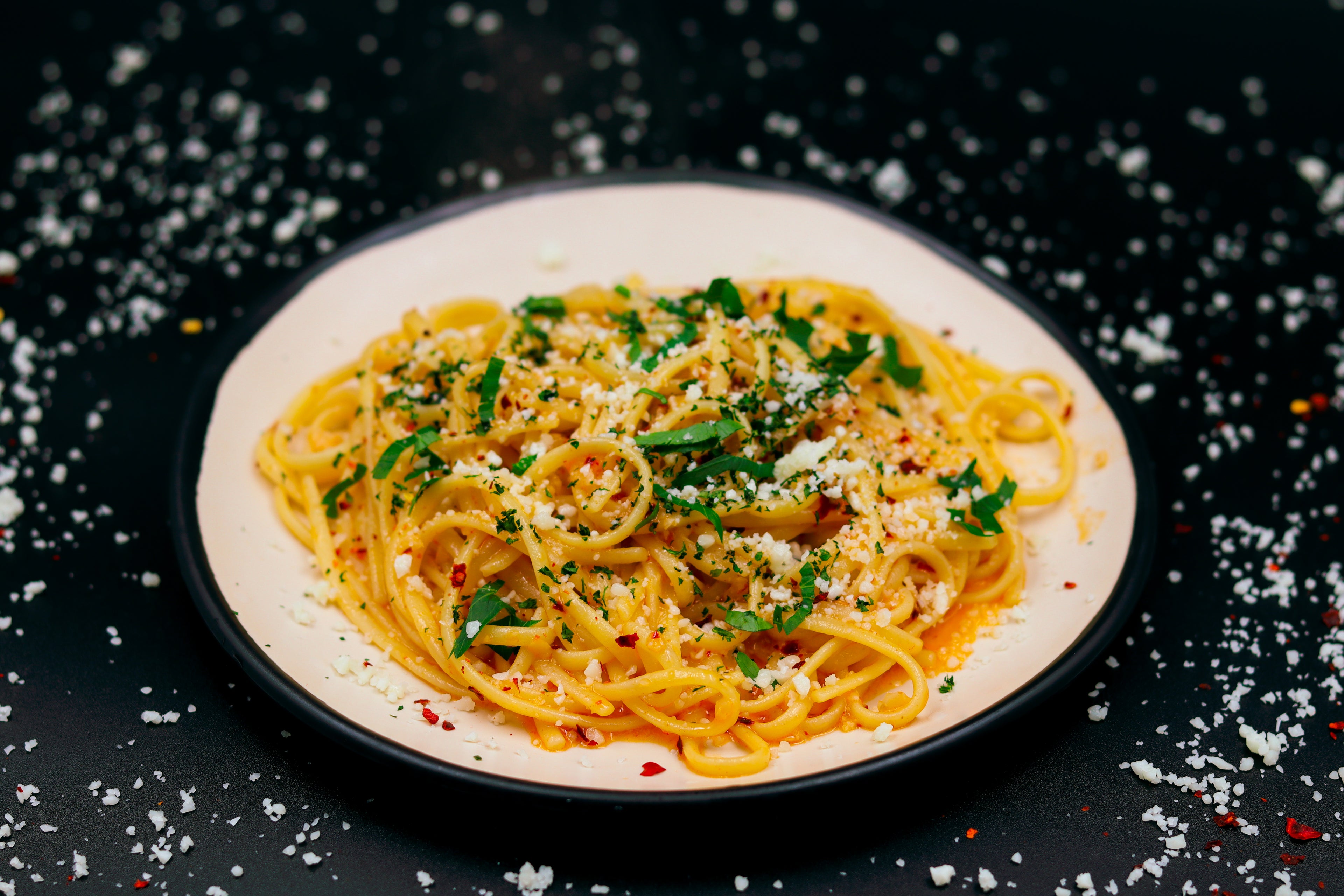 SPAGHETTI AGLIO ,OLIO